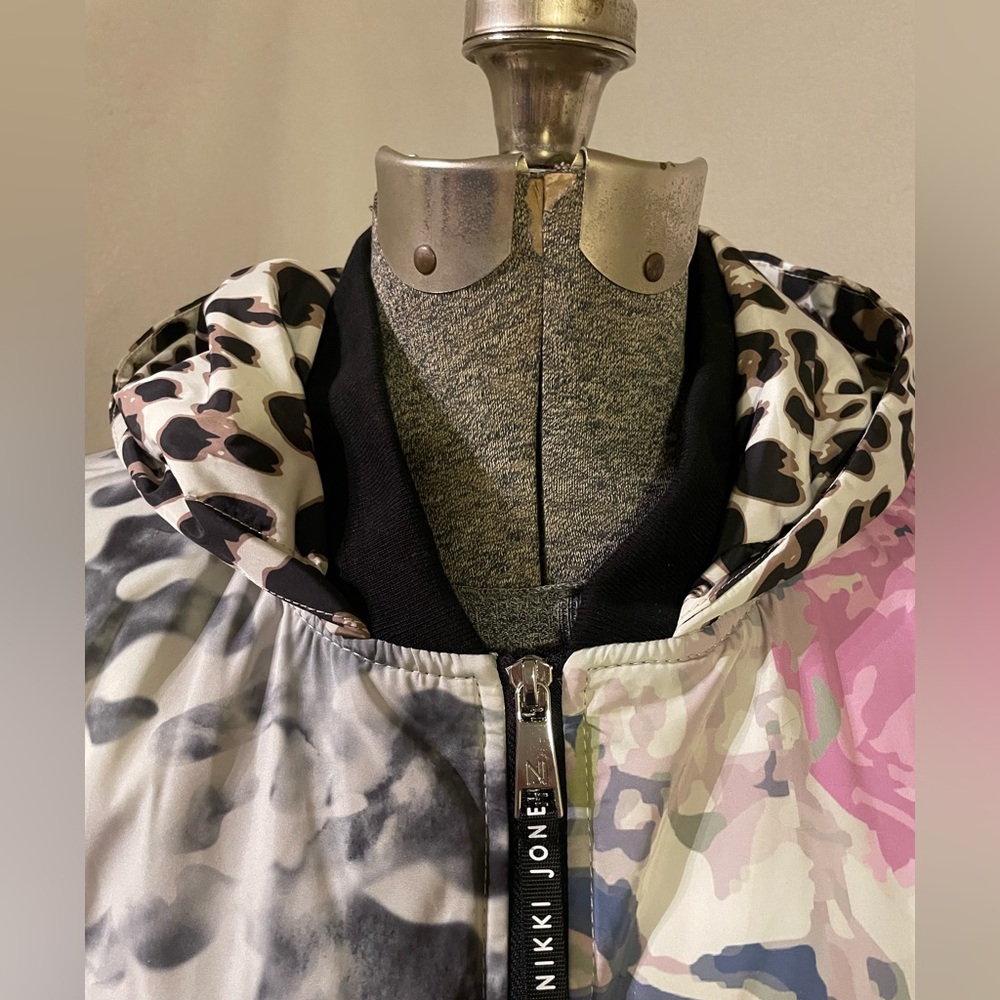 Nikki Jones mixed print puffy bomber jacket - Picture 9 of 12